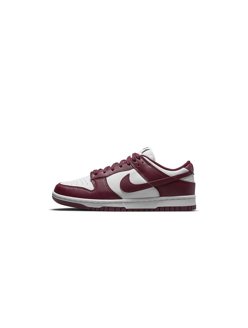 white leather nike dunks low tops