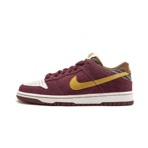 Nike SB Dunk Low 