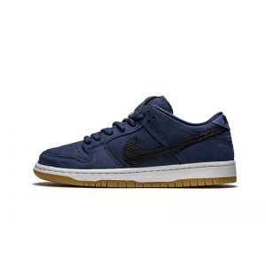 Nike SB Dunk Low 
