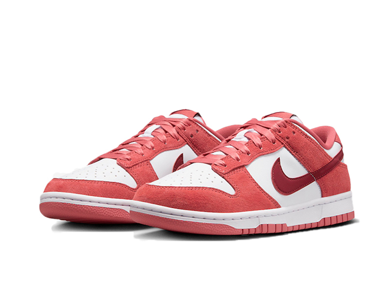 Nike Dunk Low “Valentine’s Day”