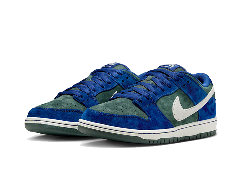 Nike SB Dunk Low “Deep Royal Blue”
